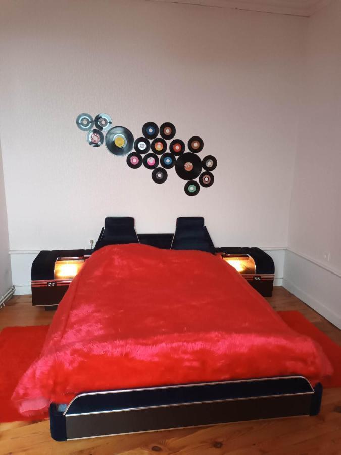 Apartament Vintage ,La Capsule Temporelle Wifi Draps Parking Publique Gratuit Thiers Zewnętrze zdjęcie